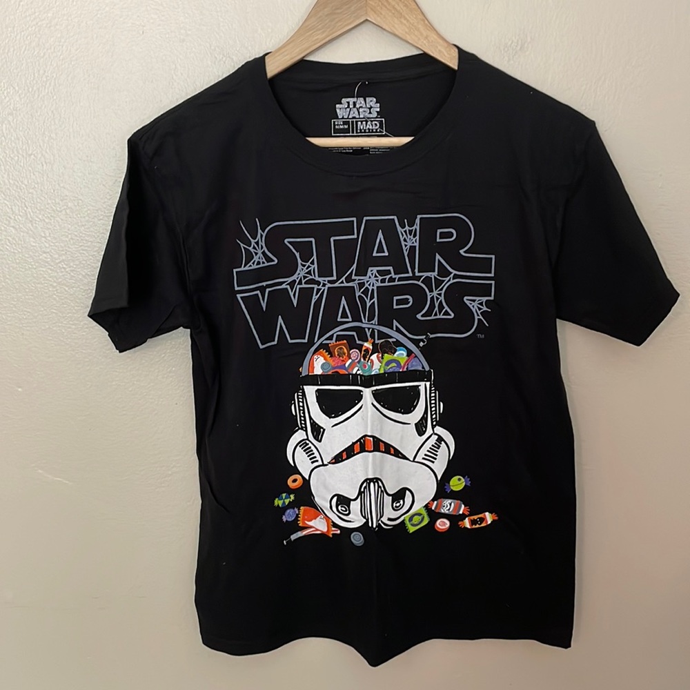 NWOT Star Wars Halloween Shirt. Medium